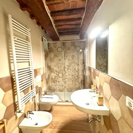 Yema Amphitheater Suite-lucca