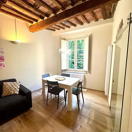 Yema Amphitheater Suite-lucca Appartamento *