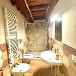 Yema Amphitheater Suite-lucca